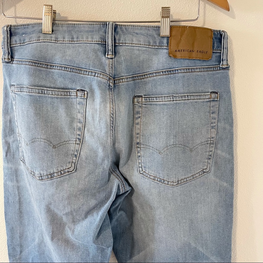 American Eagle Outfitters Athletic Airflex+ Light Wash 31x30 - Picture 6 of 11
